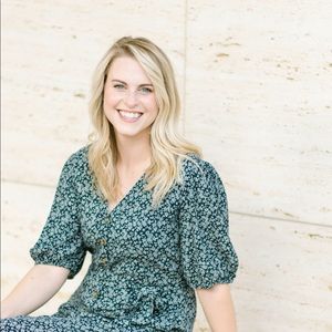 Meet your Posher, Danielle